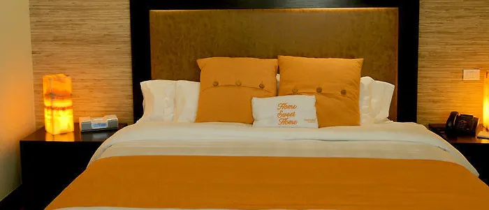Aparthotel Hausuites 4*