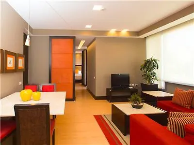 Apartahotel Hausuites 4*